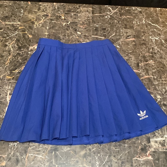 Adidas Pleated Blue Skirt NWOTS - Picture 5 of 10